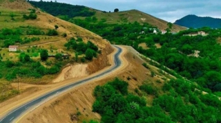 Ağdam-Xankəndi yolunun Laçın-Xankəndi yolundan daha yaxşı olmasının səbəbi   - VİDEO