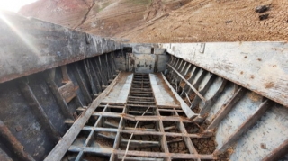 ABŞ-da göldə peyda olan “kabus gəmi” səlahiyyətliləri qorxutdu - FOTO 