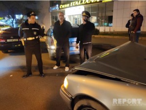 Bakıda iki avtomobil toqquşub - FOTO