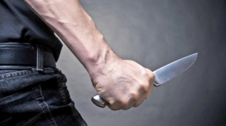 Nəsimi rayonunda gənc oğlan bıçaqlanıb