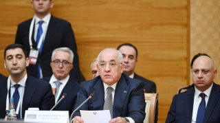 Baş nazir Minskdə Xəzər dənizinin dayazlaşması məsələsinə diqqət çəkdi - FOTO