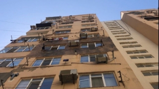 Abşeronda 2 yaşlı uşaq 6-cı mərtəbədən yıxılaraq ölüb  - FOTO