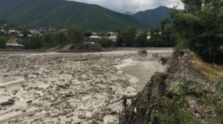 Havanın bu cür təzadlı keçməsinin səbəbi nədir?