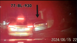 Hamı tıxacda gözləyir, "Prius" sürücüsü səki ilə hərəkət edir - VİDEO