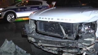 В Баку водитель внедорожника погиб в ДТП с грузовиком