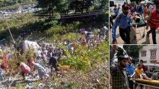 Hindistanda məktəb avtobusu dərəyə aşıb: 16 nəfər ölüb 