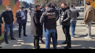 Gömrük Komitəsinin qarşısında ETİRAZ AKSİYASI - Sahibkarlar qan ağlayır - FOTO-VİDEO 