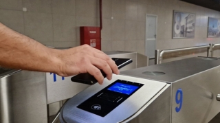 В метро Баку внедряют оплату банковскими картами 