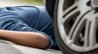 Bakıda 17 yaşlı oğlanı maşın vurub