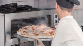 16 ildir axtarışda olan cinayətkar ƏLƏ KEÇDİ: Pizza şefi olaraq işləyirmiş    - FOTO