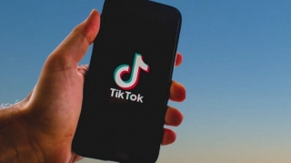 Tramp “TikTok” ilə bağlı müqaviləni ilkin təsdiqləyib