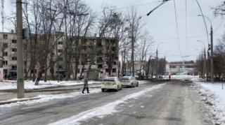 Xarkovda ərzaq növbəsinə dayananlar güllələndi: Çox sayda ölən və yaralı var  