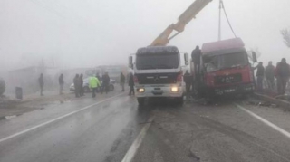 Türkiyədə tələbə avtobusu qəzaya uğradı - 20 yaralı 