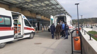 Türkiyədə avtomobil aşdı: 3 nəfər yaralandı 
