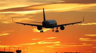 Aviaşirkət sərxoş pilotla bağlı açıqlama yaydı 