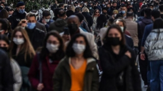 ВОЗ вновь призвала носить маски из-за распространения коронавируса