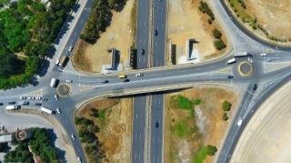 Ekspert bu yoldakı dəyişikliyi tənqid etdi - Körpünün altında dəhşətli tıxac yaranır 