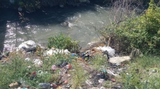 Yevlaxda su hövzəsinə çirkab suyu axıdan şəxs cərimələnib  - FOTO