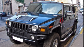 Bakıda "Hummer" markalı avtomobildən oğurluq edilib 