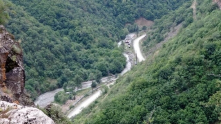 Murovun dağ yolu ilə Kəlbəcərə doğru - VİDEO