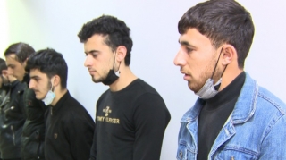 Sosial şəbəkədə tanış olduqları şəxsləri alçaldıcı videolara ÇƏKDİLƏR   - VİDEO