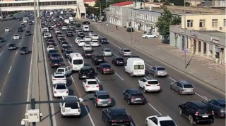 На каких улицах Баку 7 июля наблюдаются транспортные заторы? - СПИСОК + ФОТО 