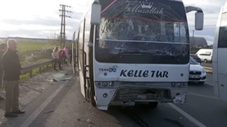 В Турции столкнулись два автобуса: пострадали военнослужащие 