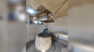 Paytaxtdakı “Vətən” restoranında istehlaka yararsız məhsullar aşkarlanıb - FOTO 