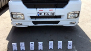 Yük avtomobillərindən qanunsuz siqaretlər aşkarlanıb - FOTO