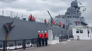 Rusiyanın "Tatarıstan" raket gəmisi Bakı limanına gəlib 