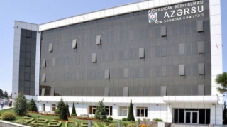  Özünü “Azərsu” əməkdaşı kimi təqdim edən şəxs sakinlərdən pul yığır - FOTO 