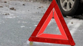 Bakıda mikroavtobus marketə çırpılıb - VİDEO 