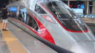 Çində dəmir yolu ilə bir gündə 23,13 milyon sərnişin daşınıb 