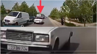 В Баку водитель решил обойти пробки и выехал на встречную дорогу - 23-BN-704 - ВИДЕО 