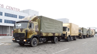 Müdafiə Nazirliyi Türkiyəyə qış səhra çadırları göndərdi   - FOTO