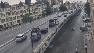 На каких улицах Баку 3 июля наблюдаются транспортные заторы? - ФОТО