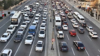 Bakıda 21 istiqamətdə tıxac müşahidə olunur - SİYAHI 