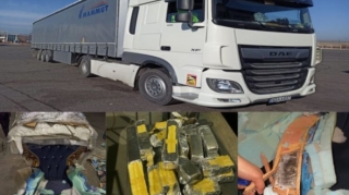 Naxçıvan gömrükçüləri 47 kq-dan artıq narkotik aşkarladı 