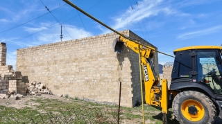 Bu ərazilərdə qanunsuz tikililər söküldü - VİDEO