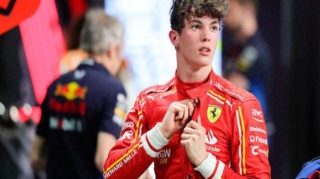 "Ferrari"nin yeni oyunçusu sürücülük imtahanından keçə bilmədi