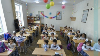 Məktəblərdə şənbə günləri əlavə dərslər salınsın – TƏKLİF 