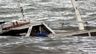 Turistlərin olduğu qayıq çevrildi;  8 ölü, 5 yaralı - FOTO 