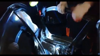 Bakıda AĞIR QƏZA:  Avtomobildə sıxılı vəziyyətdə qalan qadın XİLAS EDİLDİ  - VİDEO