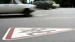 Bakıda gənc qız yol-nəqliyyat hadisəsində xəsarət alıb 
