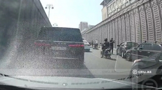 Авария на проспекте Зии Буниятова: есть пострадавший - ВИДЕО