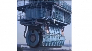 Dünyanın ən böyük dizel mühərriki - VİDEO