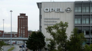 Opel çip böhranı ilə əlaqədar Almaniyada istehsala fasilə verir