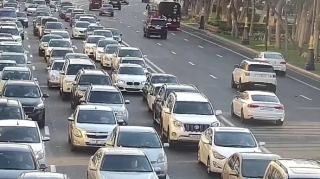 Bakının 16 yolunda tıxac yaranıb  - FOTO