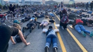 Floydun saxlanılmasının imitasiya edildiyi körpünü bağladılar  - VİDEO