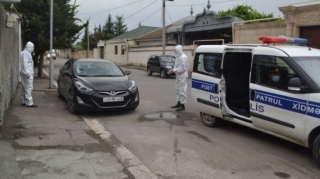 Koronavirus xəstəsi olan iki qadın ictimai yerlərdə saxlanılıb